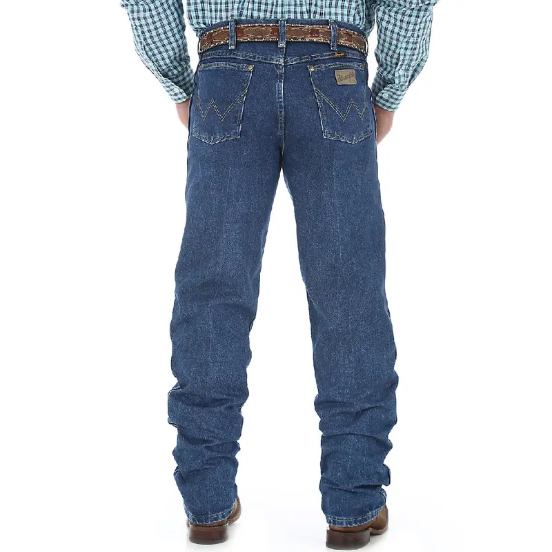Wrangler Men's George Strait Cowboy Cut Relaxed Fit Jean
