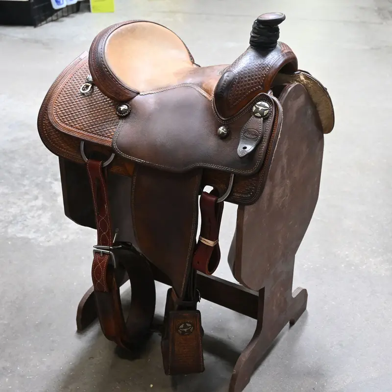 14.5" USED HW ROPING SADDLE