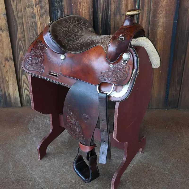 15" USED HEREFORD ROPING SADDLE