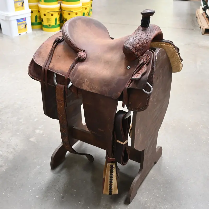 14.5" USED H4 TEAM ROPING SADDLE