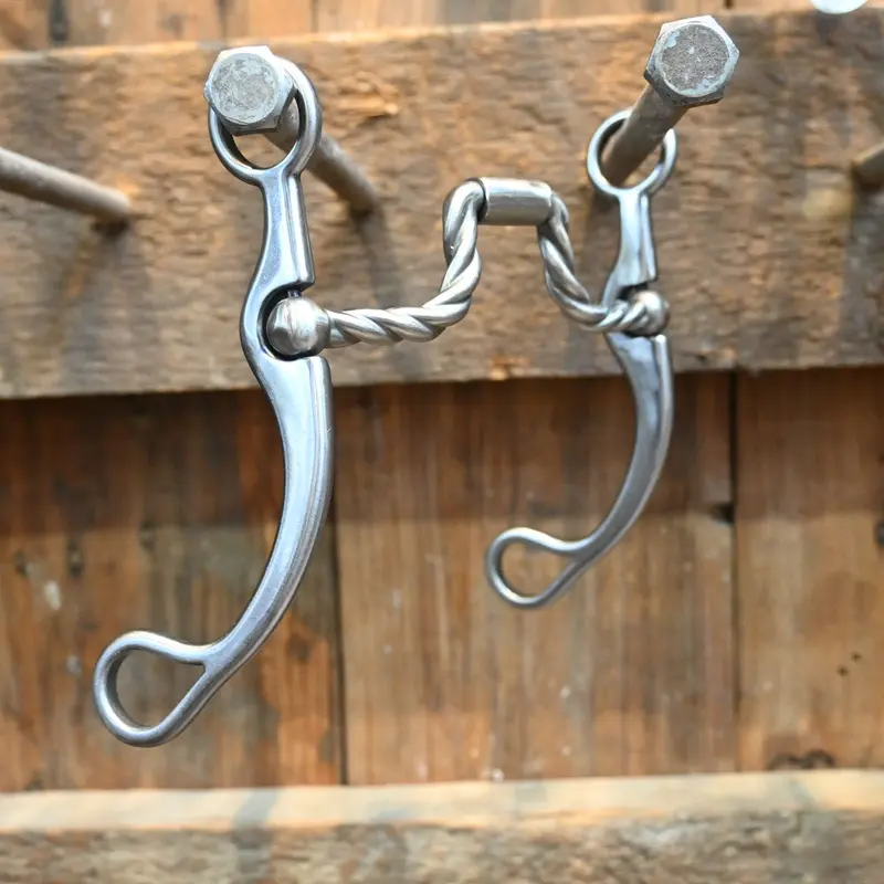 Kerry Kelley 65 Twisted Wire Hinge Port