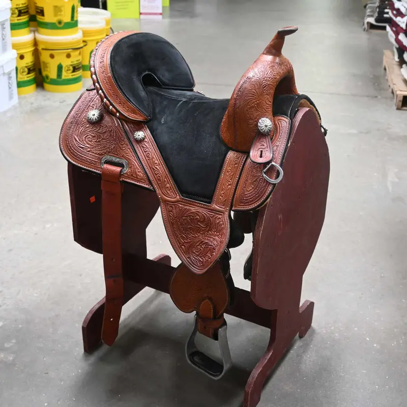 14.5" USED CIRCLE Y TAMMY FISCHER TREELESS BARREL SADDLE