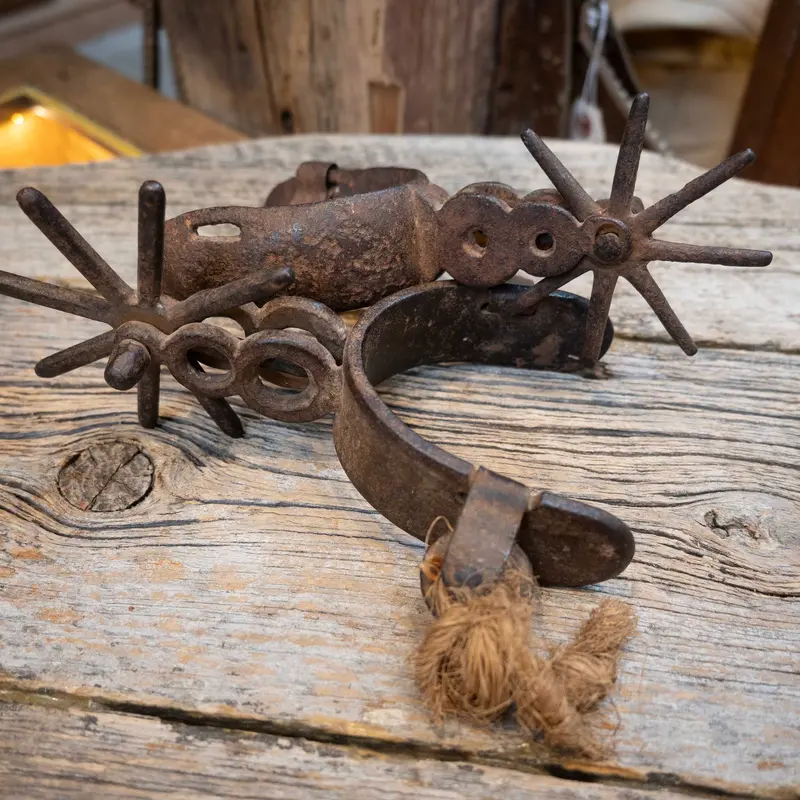 Vintage Decorative 8pt. Spurs