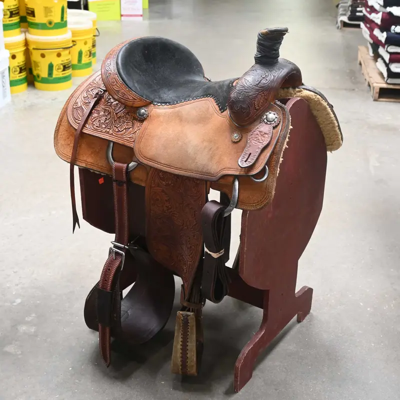 15" USED REINSMAN X SERIES TEAM ROPING SADDLE