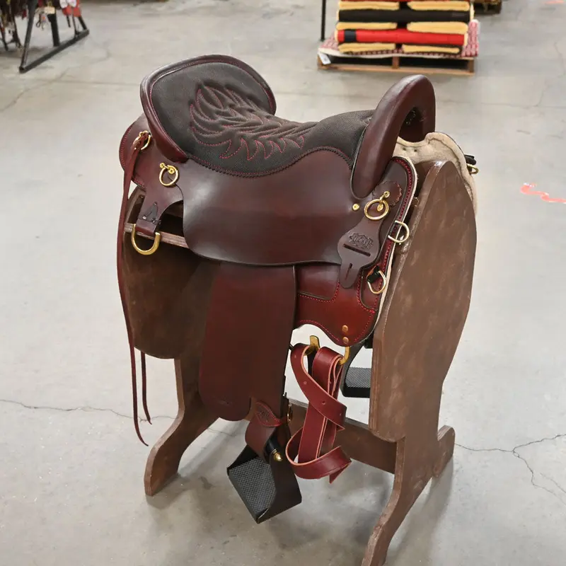 17.5" TUCKER ENDURANCE HERITAGE TRAIL SADDLE