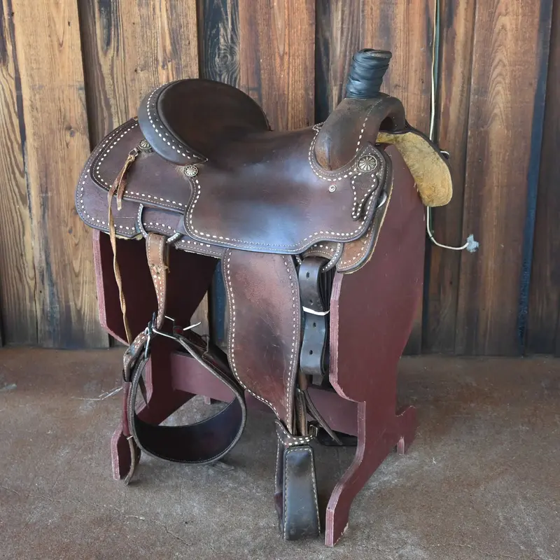 15" USED COWBOY CLASSIC TEAM ROPING SADDLE