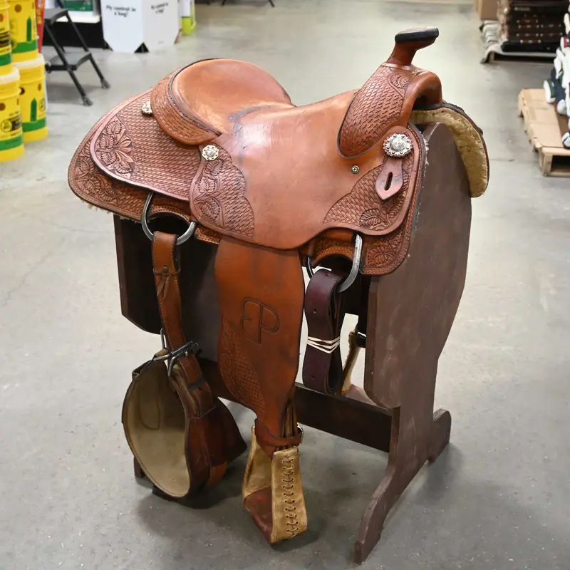15" USED TWISTER STEER WRESTLING SADDLE