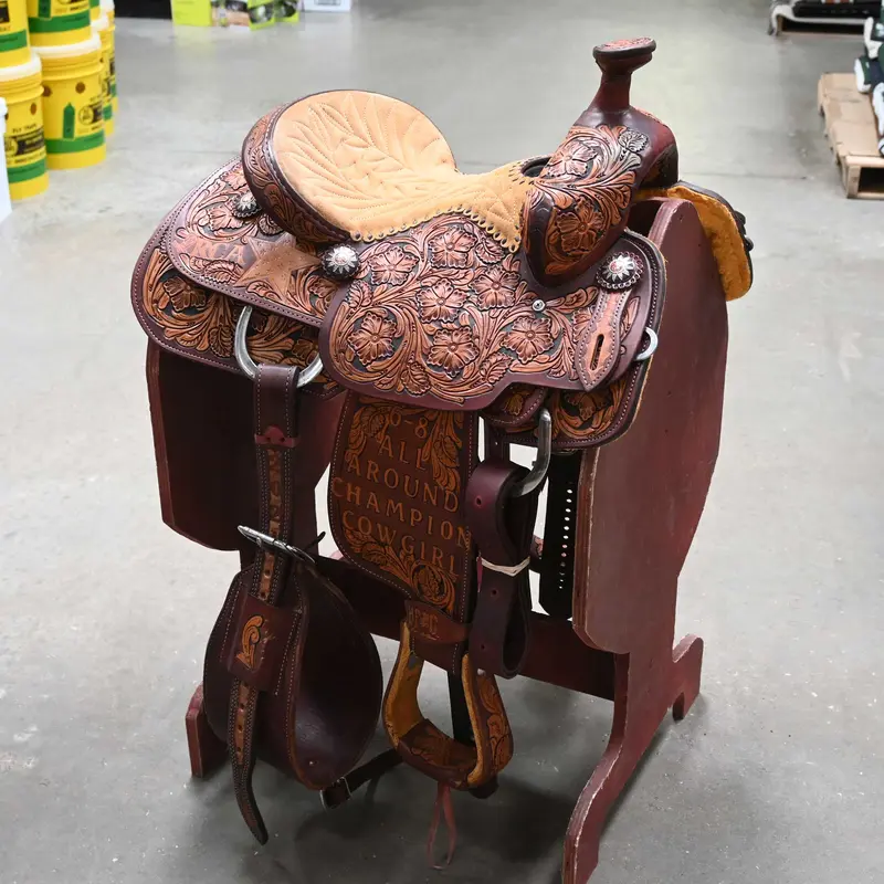 13" USED HF&C TEAM ROPING SADDLE