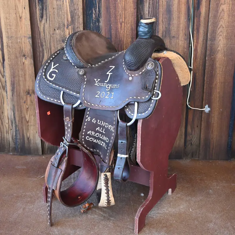 12" USED SCOTT THOMAS TEAM ROPING SADDLE