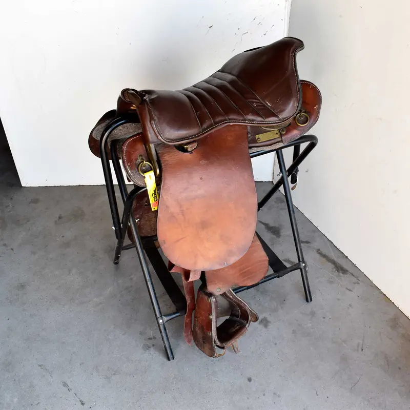Used 17" Grey Fox Leather Rider Saddle