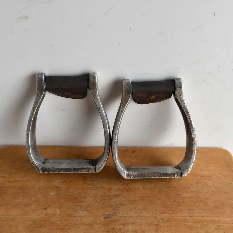 Used Aluminum Stirrups No Treads